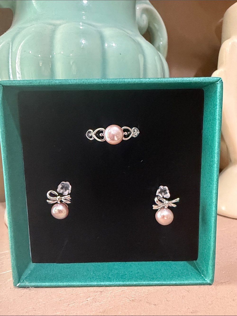 Freshwater Pink Pearl Ring with Bow Stud Earrings 18k Plated